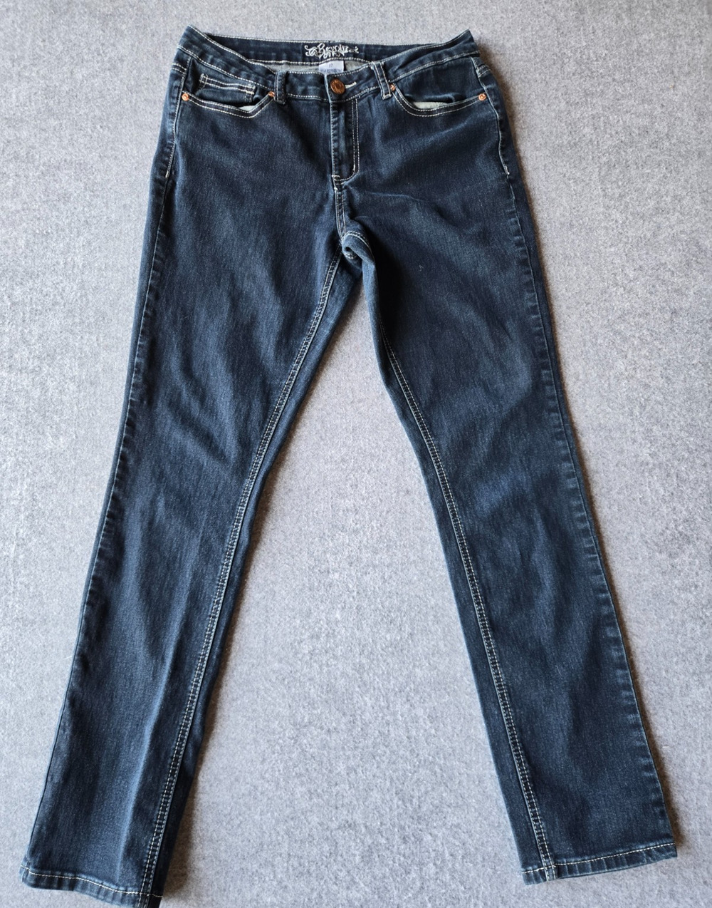 Revolt Women's Jeans Skinny Dark Wash Stretch Mid Rise Size 12 (31"x29.5")